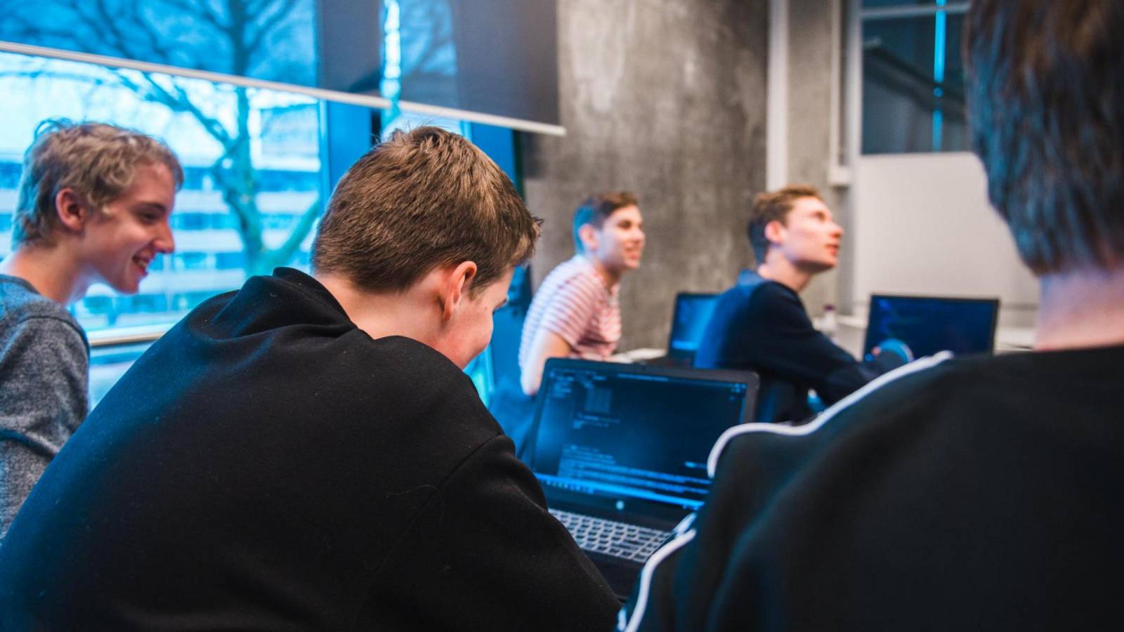 Expert IT systems and devices mbo opleiding - BOL Niveau 4